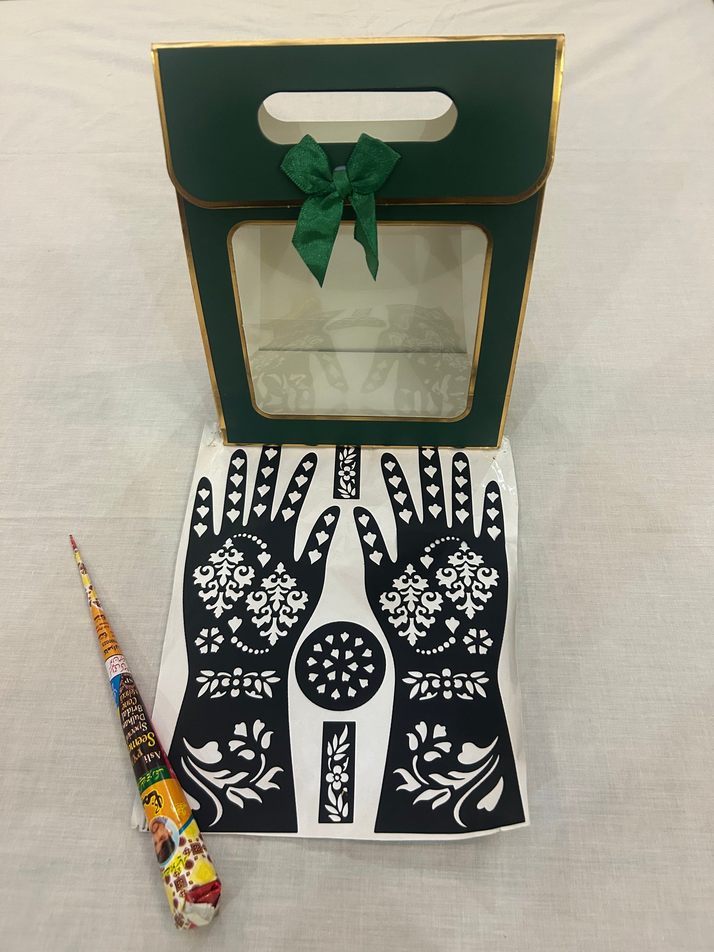 Eid Special Gift Box with Kashmiri Churiyan, Jhumka Earrings & Mehndi Kit